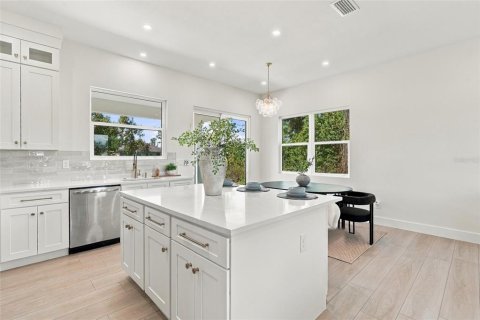 Casa en venta en North Port, Florida, 3 dormitorios, 147.25 m2 № 2383637 - foto 9