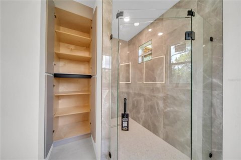 Купить виллу или дом в Лихай-Эйкерс, Флорида 12 комнат, 226.4м2, № 2337400 - фото 14