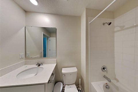 Снять в аренду виллу или дом в Киссимми, Флорида 3 спальни, 117.06м2, № 2258298 - фото 14