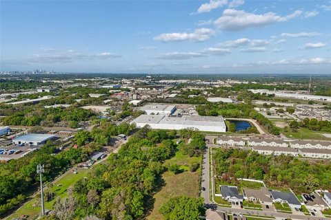 Commercial property in Tampa, Florida № 2155606 - photo 18