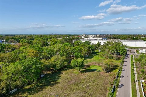 Commercial property in Tampa, Florida № 2155606 - photo 24