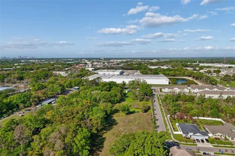 Commercial property in Tampa, Florida № 2155606 - photo 16