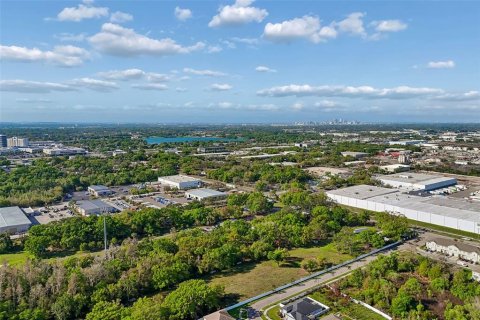 Commercial property in Tampa, Florida № 2155606 - photo 15