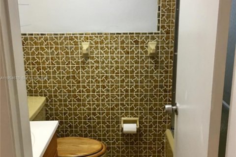 Touwnhouse à louer à Miami, Floride: 2 chambres, 100.52 m2 № 2009195 - photo 28