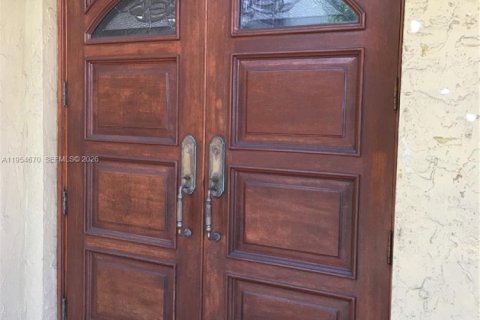 Touwnhouse à louer à Miami, Floride: 2 chambres, 100.52 m2 № 2009195 - photo 10