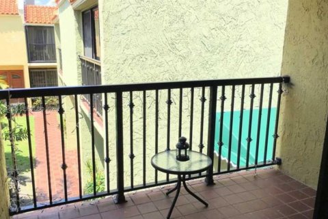 Touwnhouse à louer à Miami, Floride: 2 chambres, 100.52 m2 № 2009195 - photo 18