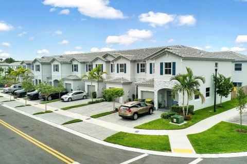 Adosado en venta en Homestead, Florida, 3 dormitorios, 133.97 m2 № 1992315 - foto 4