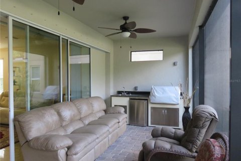 House in Tampa, Florida 4 bedrooms, 276.57 sq.m. № 1895084 - photo 22