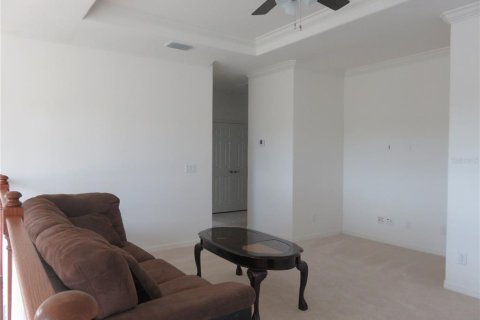 House in Tampa, Florida 4 bedrooms, 276.57 sq.m. № 1895084 - photo 12