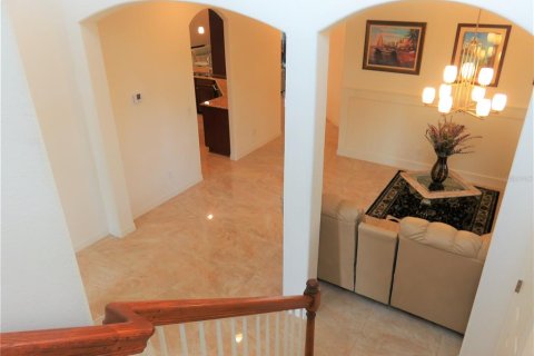 House in Tampa, Florida 4 bedrooms, 276.57 sq.m. № 1895084 - photo 10