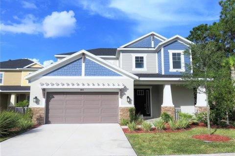 House in Tampa, Florida 4 bedrooms, 276.57 sq.m. № 1895084 - photo 1