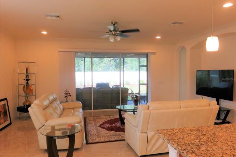 House in Tampa, Florida 4 bedrooms, 276.57 sq.m. № 1895084 - photo 4