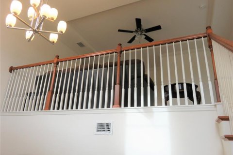 House in Tampa, Florida 4 bedrooms, 276.57 sq.m. № 1895084 - photo 11