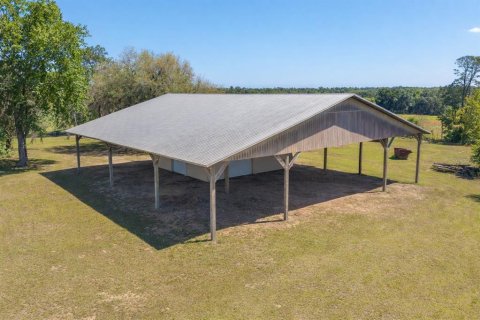 House in Dunnellon, Florida 4 bedrooms, 344.95 sq.m. № 2208375 - photo 4