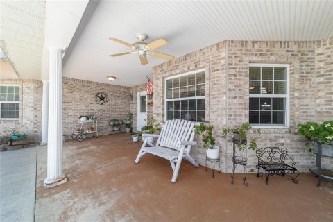 House in Dunnellon, Florida 4 bedrooms, 344.95 sq.m. № 2208375 - photo 28