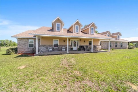 House in Dunnellon, Florida 4 bedrooms, 344.95 sq.m. № 2208375 - photo 17