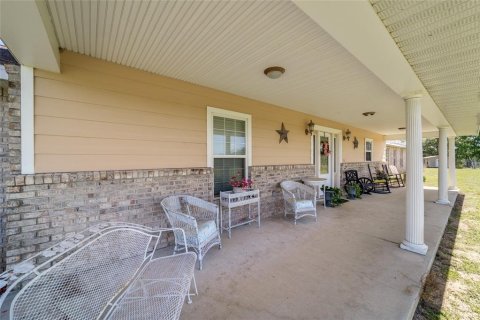 House in Dunnellon, Florida 4 bedrooms, 344.95 sq.m. № 2208375 - photo 24