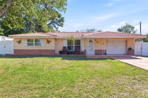 Casa en New Port Richey, Florida 2 dormitorios, 97.36 m2 № 2116541
