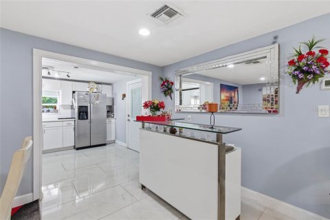 Villa ou maison à vendre à New Port Richey, Floride: 2 chambres, 97.36 m2 № 2116541 - photo 13