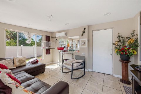 Villa ou maison à vendre à New Port Richey, Floride: 2 chambres, 97.36 m2 № 2116541 - photo 28