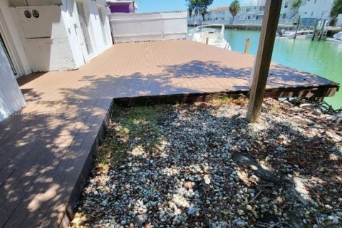 Villa ou maison à louer à Miami Beach, Floride: 3 chambres, 153.94 m2 № 1957191 - photo 6