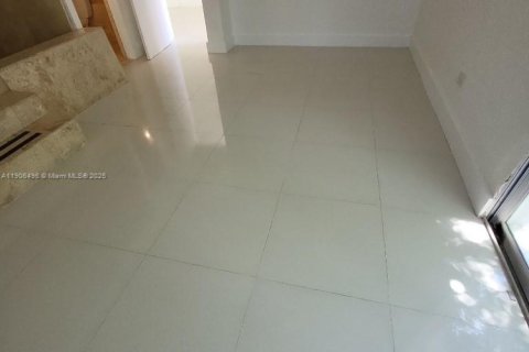 Villa ou maison à louer à Miami Beach, Floride: 3 chambres, 153.94 m2 № 1957191 - photo 19