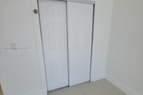 Villa ou maison à louer à Miami Beach, Floride: 3 chambres, 153.94 m2 № 1957191 - photo 22