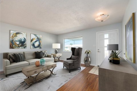 Casa en venta en Seminole, Florida, 3 dormitorios, 125.42 m2 № 2314107 - foto 4