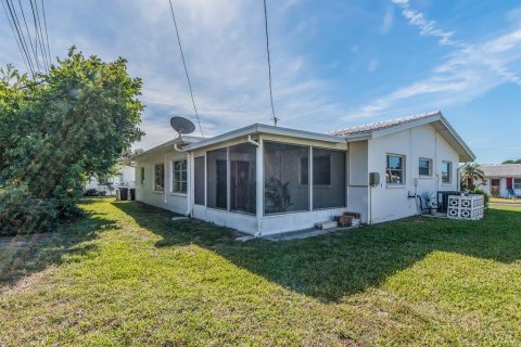 Casa en venta en Seminole, Florida, 3 dormitorios, 125.42 m2 № 2314107 - foto 30
