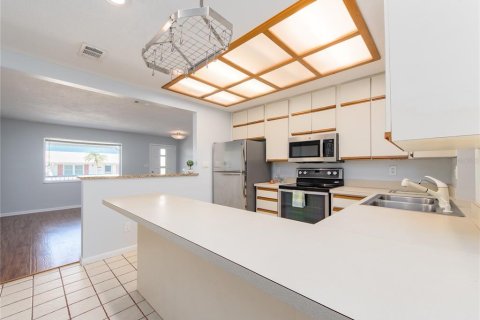Casa en venta en Seminole, Florida, 3 dormitorios, 125.42 m2 № 2314107 - foto 7