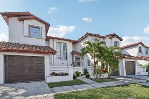 Touwnhouse à vendre à Cutler Bay, Floride: 2 chambres, 128.3 m2 № 2186370 - photo 4