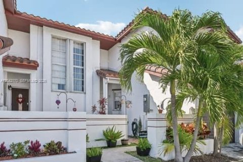 Touwnhouse à vendre à Cutler Bay, Floride: 2 chambres, 128.3 m2 № 2186370 - photo 28