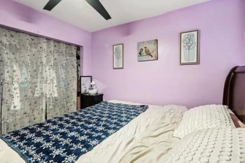 Touwnhouse à vendre à Cutler Bay, Floride: 2 chambres, 128.3 m2 № 2186370 - photo 18
