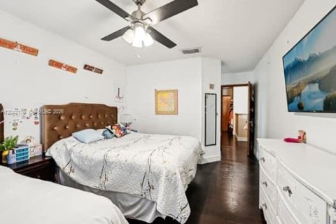 Touwnhouse à vendre à Cutler Bay, Floride: 2 chambres, 128.3 m2 № 2186370 - photo 7