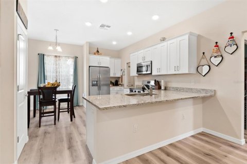 Casa en venta en Umatilla, Florida, 4 dormitorios, 153.1 m2 № 2386684 - foto 8