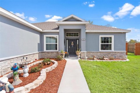 Casa en venta en Umatilla, Florida, 4 dormitorios, 153.1 m2 № 2386684 - foto 5