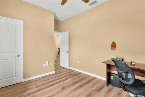 Casa en venta en Umatilla, Florida, 4 dormitorios, 153.1 m2 № 2386684 - foto 29