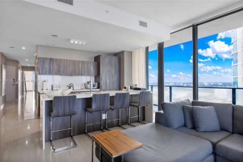 Снять в аренду кондоминиум в Майами, Флорида 3 спальни, 153.2м2, № 1968504 - фото 7