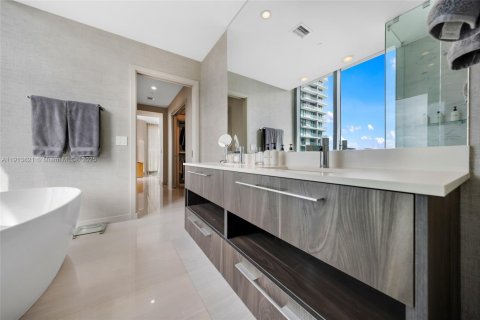 Снять в аренду кондоминиум в Майами, Флорида 3 спальни, 153.2м2, № 1968504 - фото 29