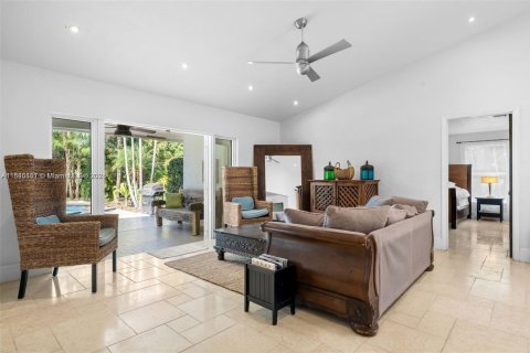 Снять в аренду виллу или дом в Саутвест-Ранчес, Флорида 4 спальни, 291.34м2, № 1958056 - фото 8