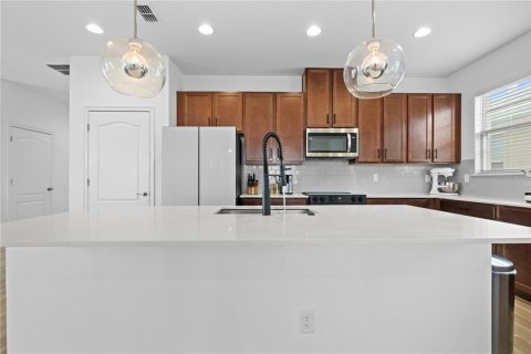 Villa ou maison à vendre à Saint Cloud, Floride: 4 chambres, 219.34 m2 № 1743555 - photo 14