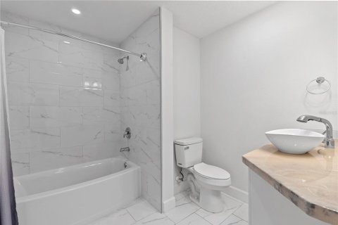 Casa en venta en Ruskin, Florida, 3 dormitorios, 192.4 m2 № 2167398 - foto 27