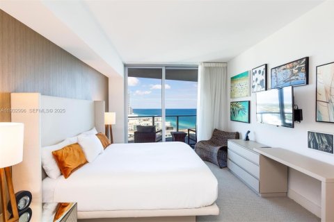 Condominio en venta en Hollywood, Florida, 1 dormitorio, 78.97 m2 № 1991289 - foto 22