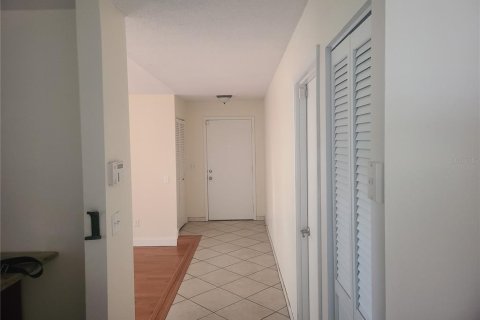 House in Winter Springs, Florida 4 bedrooms, 196.58 sq.m. № 2378994 - photo 3