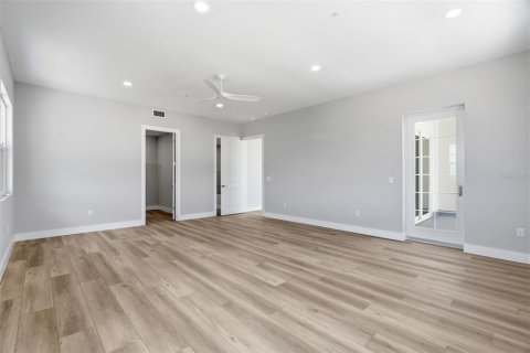 Copropriété à vendre à Madeira Beach, Floride: 3 chambres, 288.93 m2 № 2371673 - photo 29