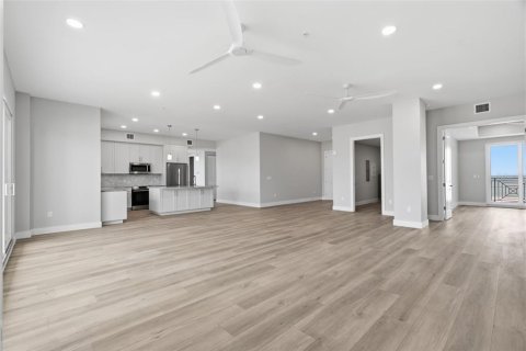 Copropriété à vendre à Madeira Beach, Floride: 3 chambres, 288.93 m2 № 2371673 - photo 14