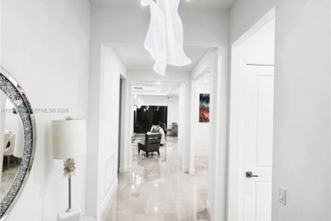 Villa ou maison à vendre à Westlake, Floride: 3 chambres, 213.68 m2 № 2181200 - photo 2