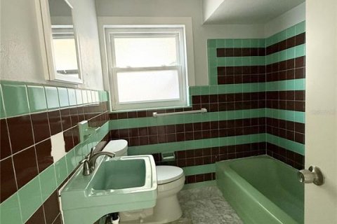 Casa en venta en Tampa, Florida, 2 dormitorios, 93.65 m2 № 1637096 - foto 7