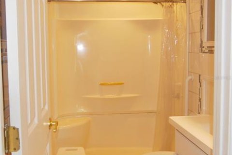 House in Eustis, Florida 4 bedrooms, 201.23 sq.m. № 1828050 - photo 13