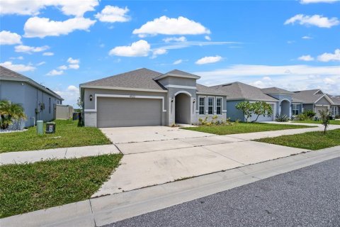 Casa en venta en Haines City, Florida, 4 dormitorios, 180.04 m2 № 2225739 - foto 2